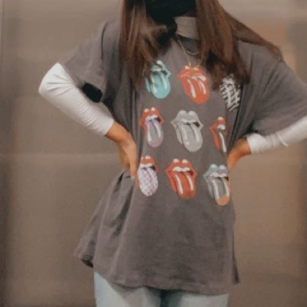 Oversized Rolling Stones tshirt. Size large.